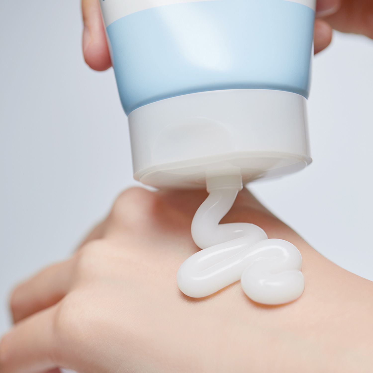 [illiyoon] Ceramide Ato Soothing Gel 175ml
